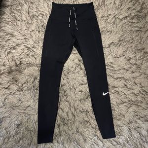 Black Nike Running Leggings 
Women's Mid-Rise with Pocket